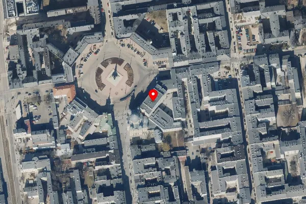 Widok z lotu ptaka: Muzeum Archeologiczne i Etnograficzne w Łodzi