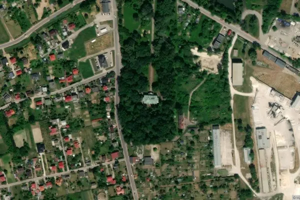 Widok z lotu ptaka: Muzeum Historyczno-Archeologiczne w Ostrowcu Świętokrzyskim