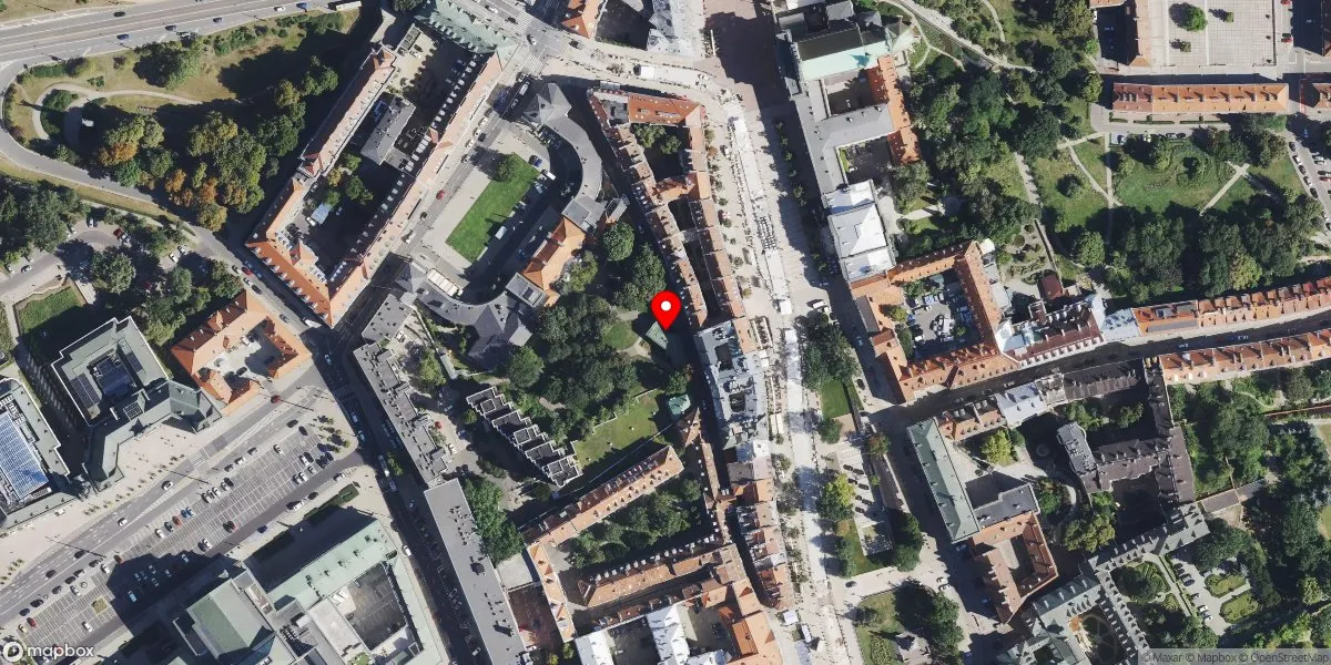 Satelitarny widok na Muzeum Karykatury im. Eryka Lipińskiego w Warszawie