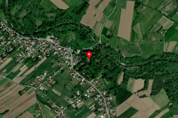 Widok z lotu ptaka: Muzeum Marii Konopnickiej w Żarnowcu