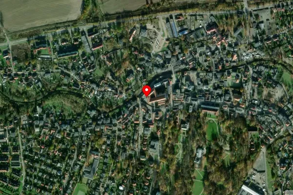 Widok z lotu ptaka: Muzeum Przyrodnicze w Jeleniej Górze