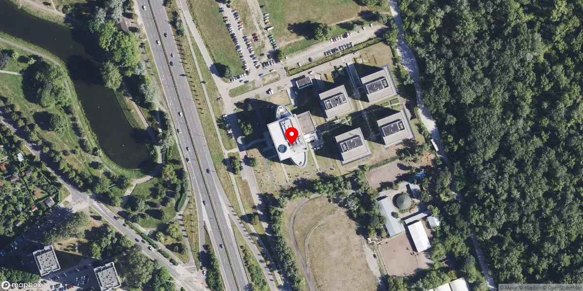 Satelitarny widok na Muzeum Sportu i Turystyki w Warszawie