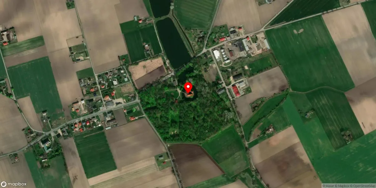 Satelitarny widok na Muzeum - Zamek w Oporowie