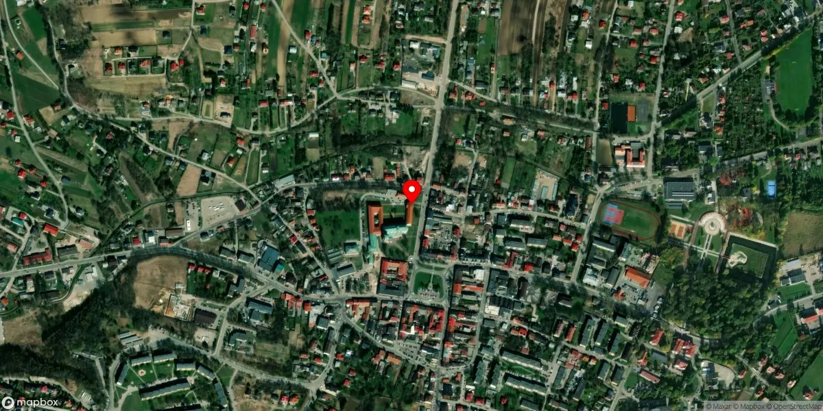 Satelitarny widok na Muzeum Ziemi Miechowskiej w Miechowie