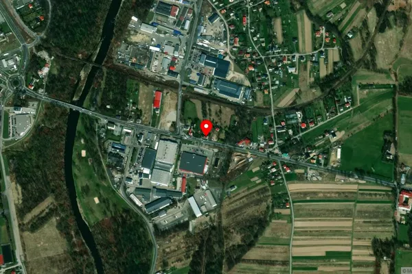 Widok z lotu ptaka: Prywatne Muzeum Polsko-Amerykańskie „Hell’s Angel” w Wadowicach